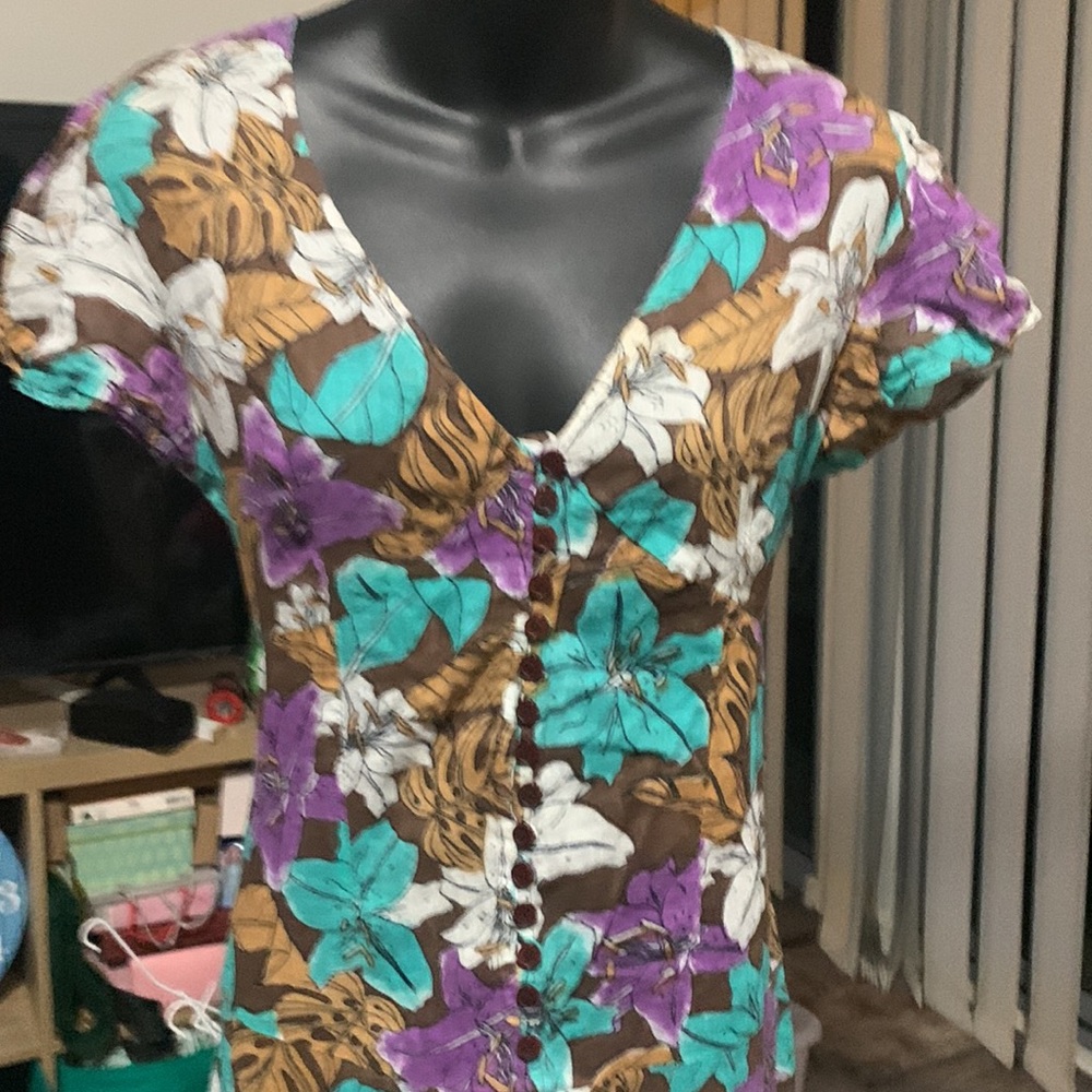 Peace angel ( tree of life ) adorable midi with wooden buttons down the front - Picture 2 of 6